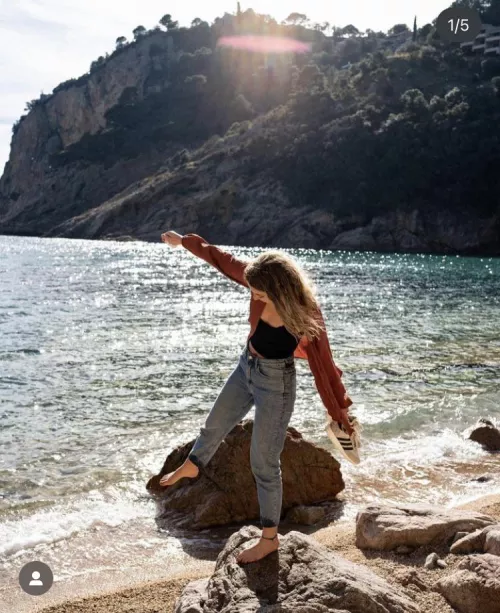 Irtr a clothed one for a change (still just as sexy)