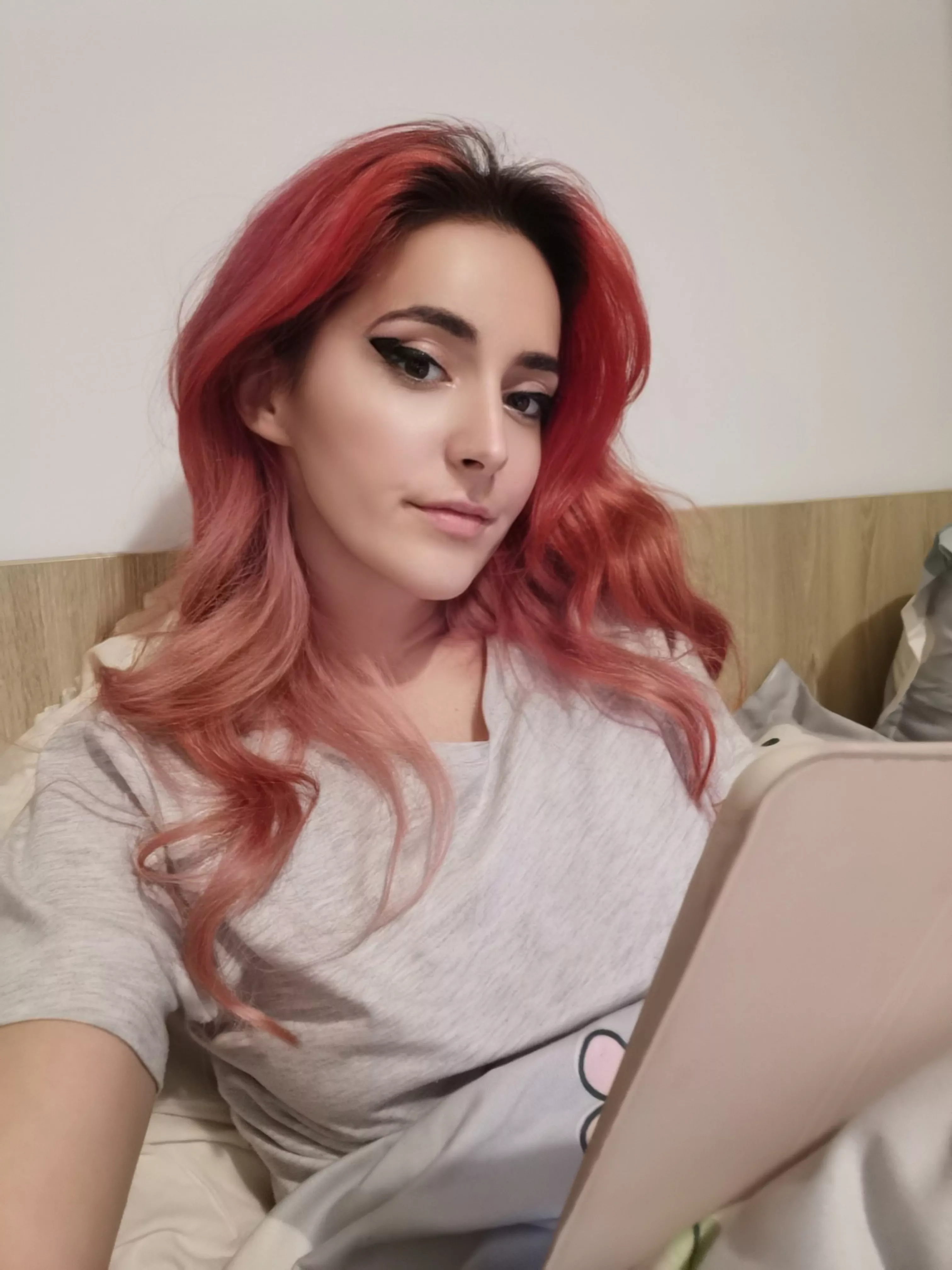 make me stop working please...