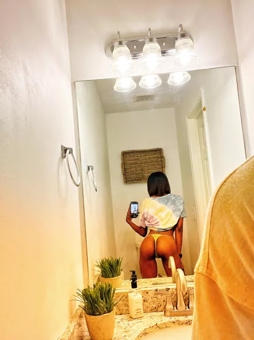 [Mrs] home from a long day, pants came off quick 😍