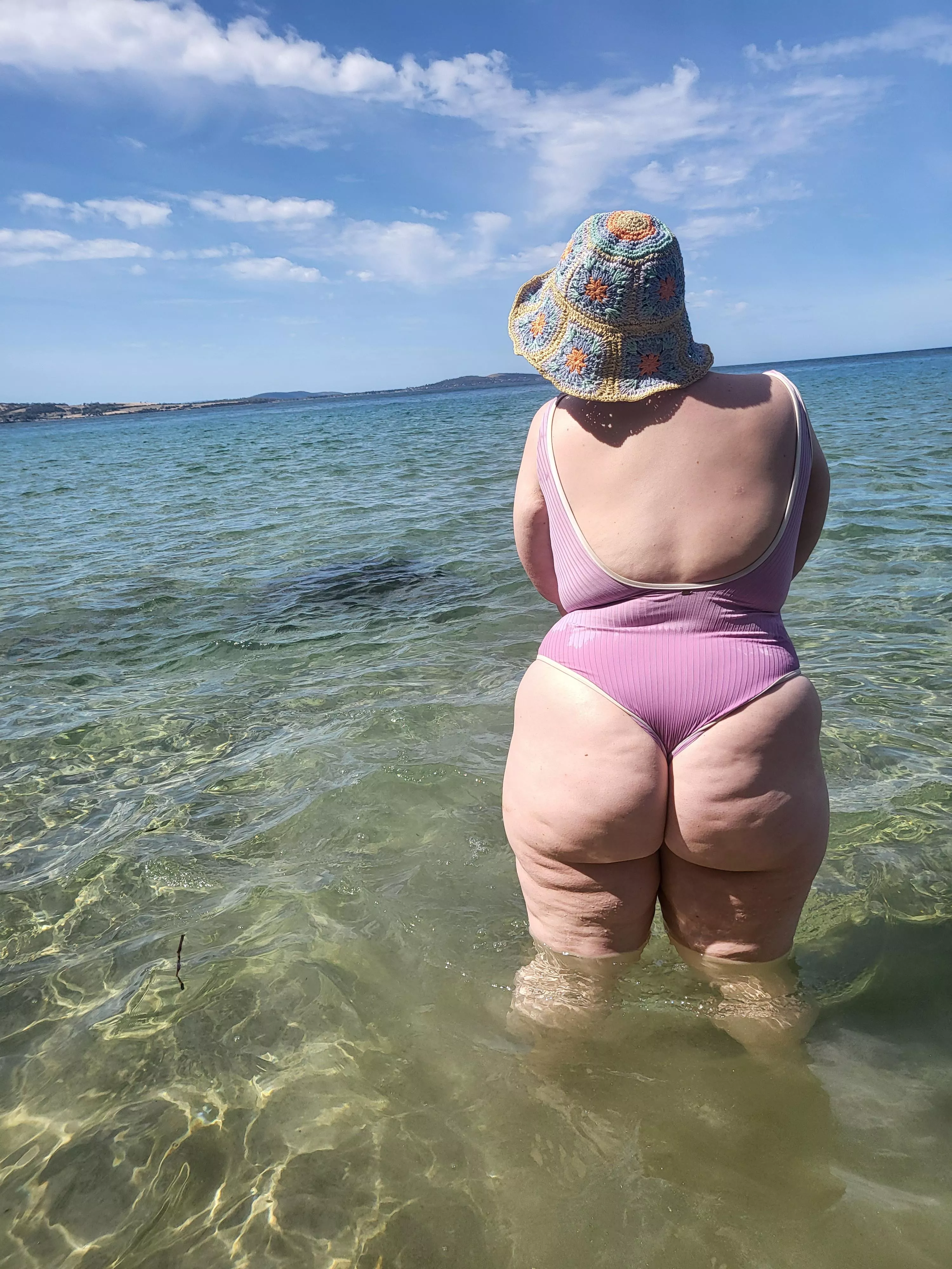 My ass needs some hand prints 😉