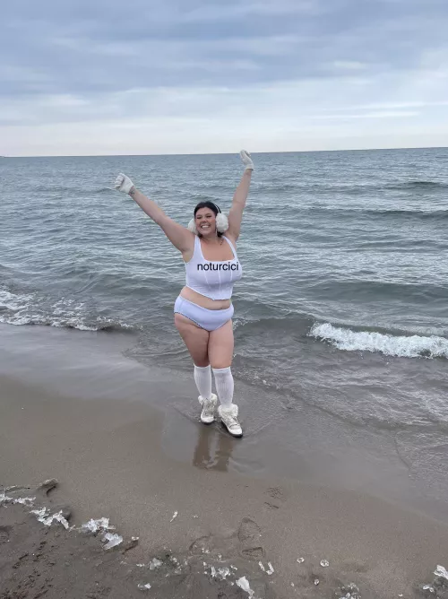 Polar dips and tits what more could you ask for!