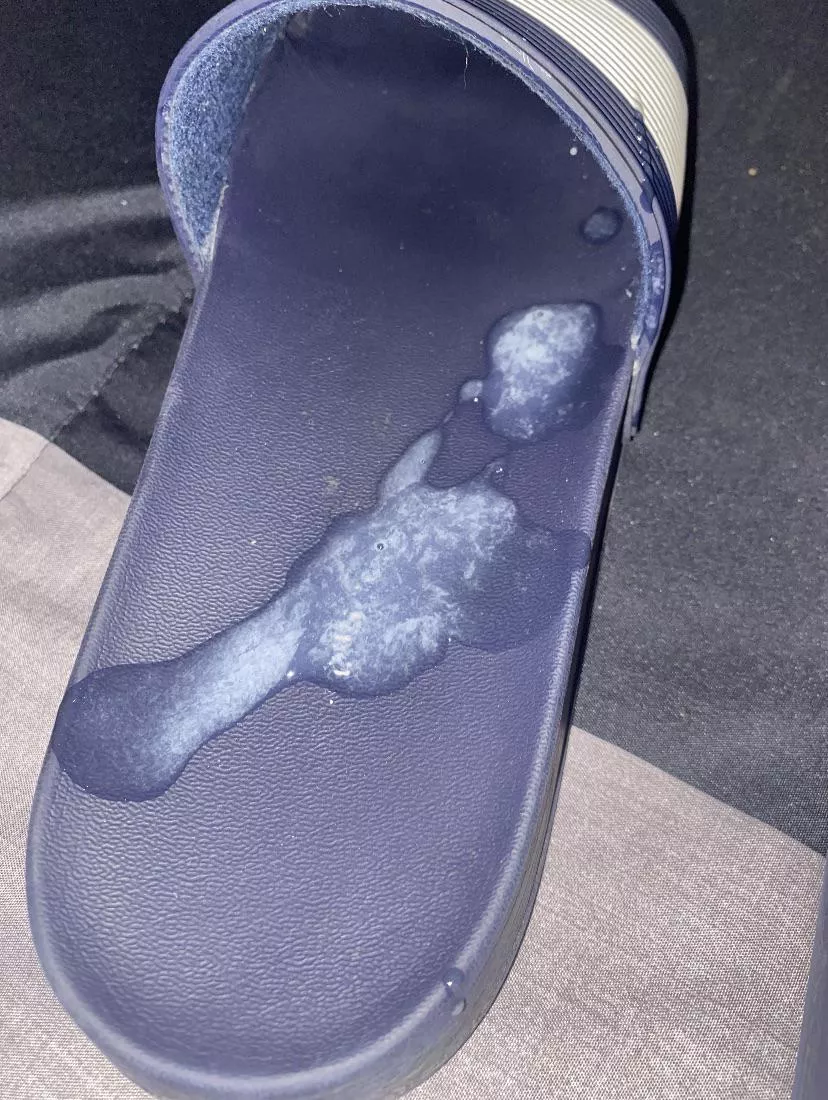 [proof] cum on moms everyday flipflops