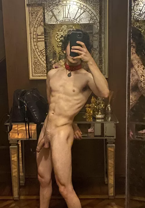 Quick mirror selfie