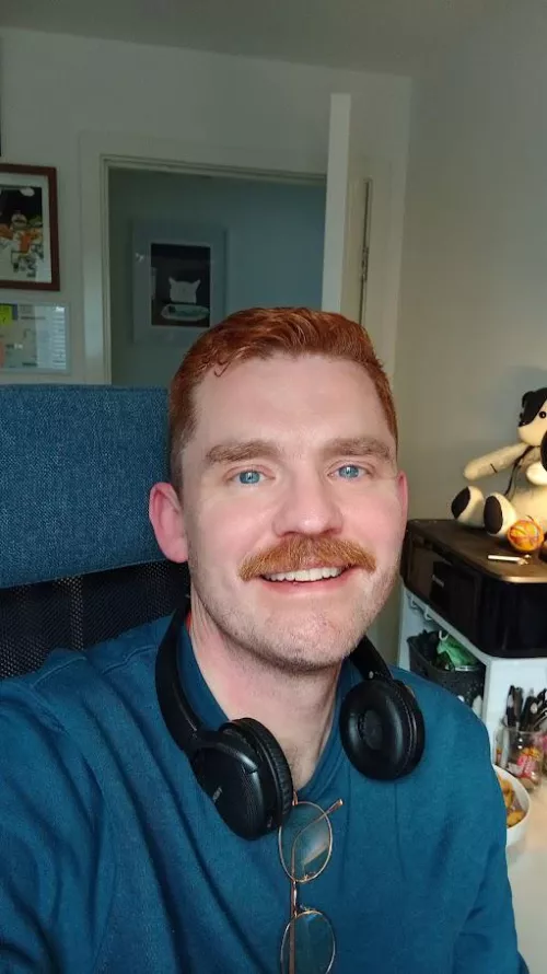 Tall nerd (I can reach any shelf).