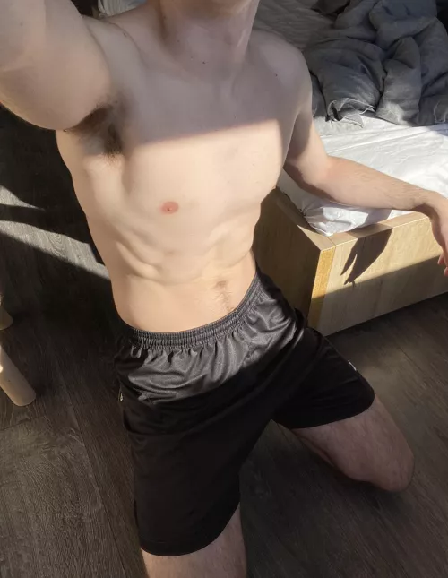 Thoughts on my 19 years old armpit?😈