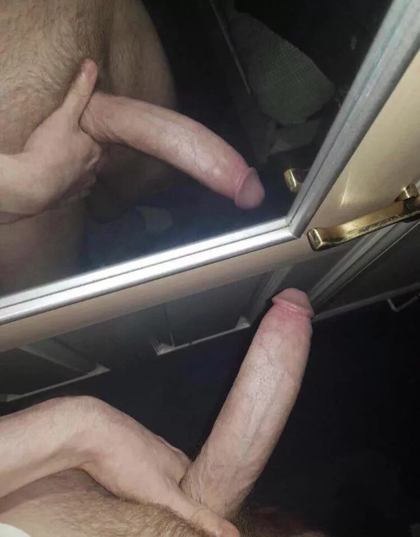 Who wants to start off the weekend with some fun? 😜