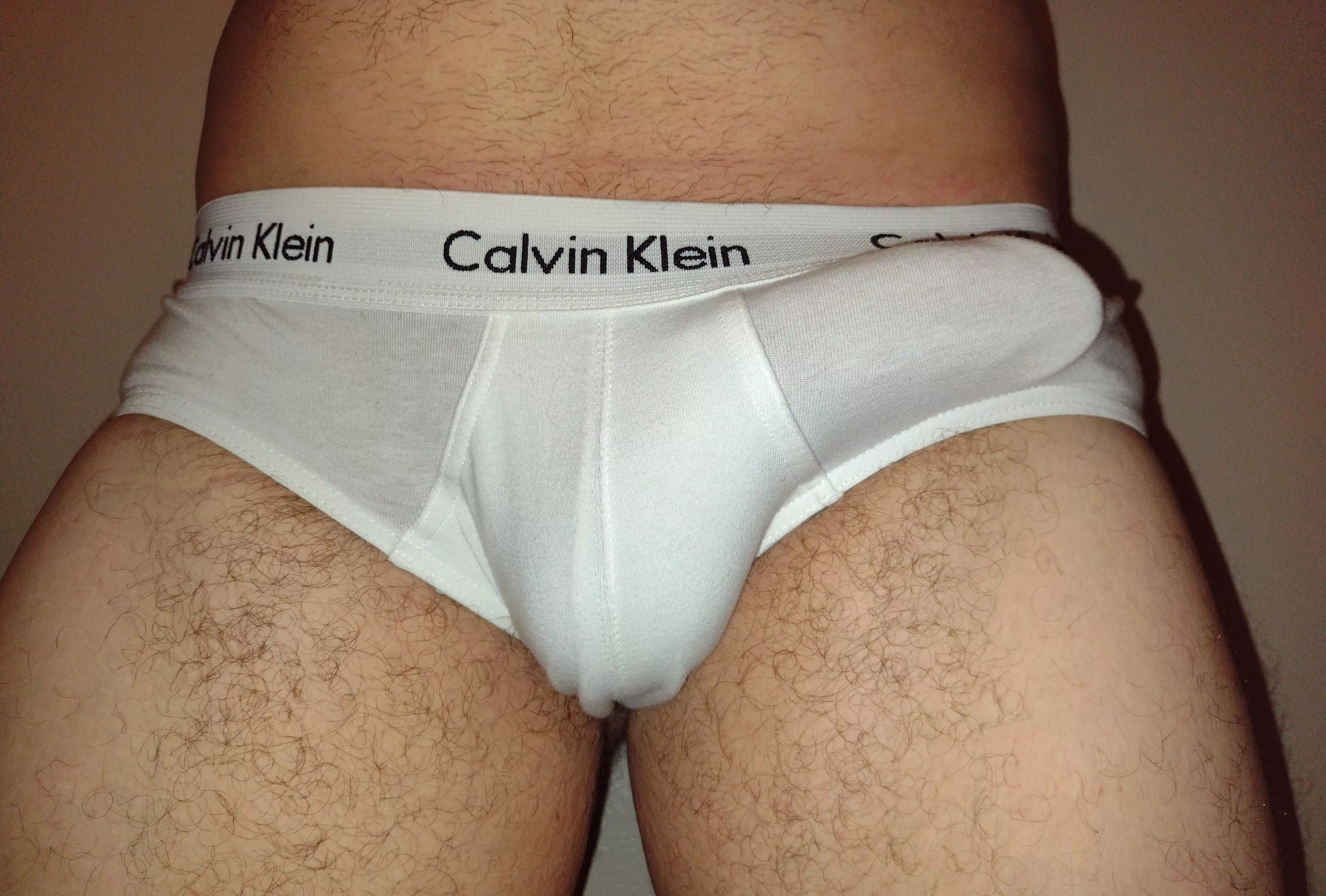 [26] your pov on your knees