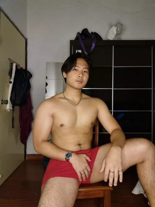 Can you tell that red is my favourite colour?