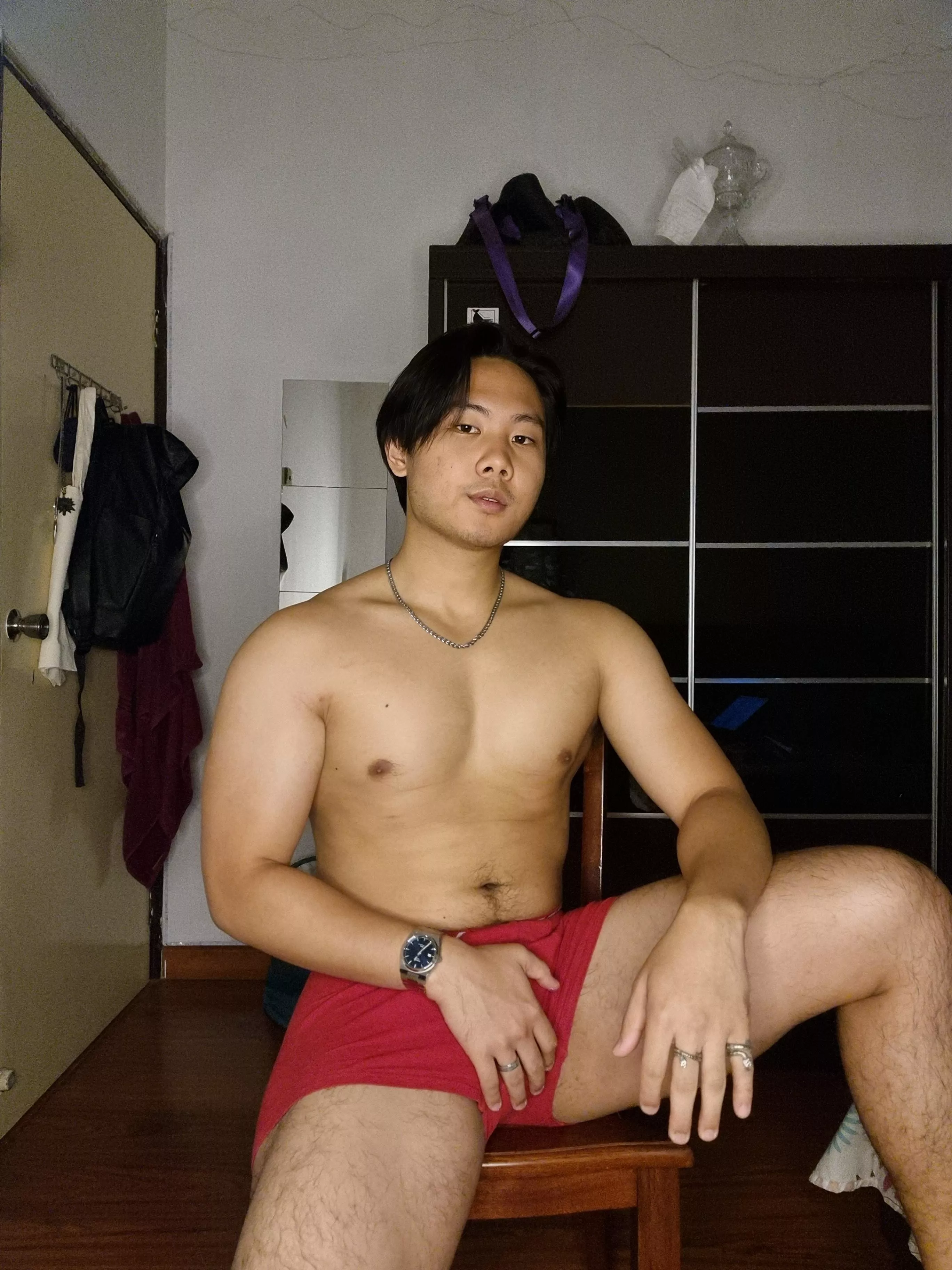 Can you tell that red is my favourite colour?