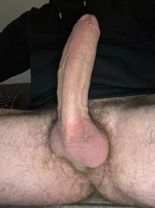 Care to keep this (41) dad company this Friday? 😈