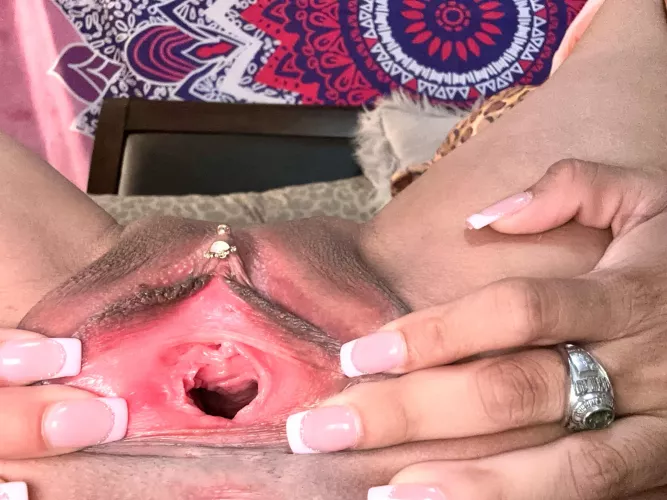 Daddy said to spread my wings right ? 🦋