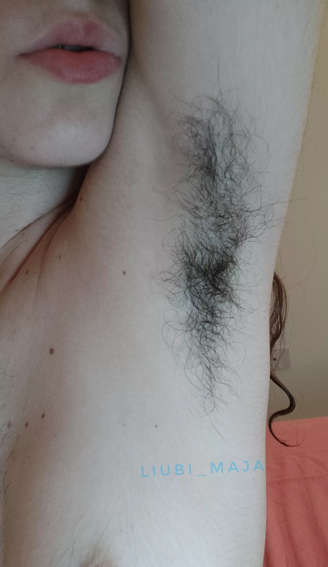 enjoy my hairy armpits
