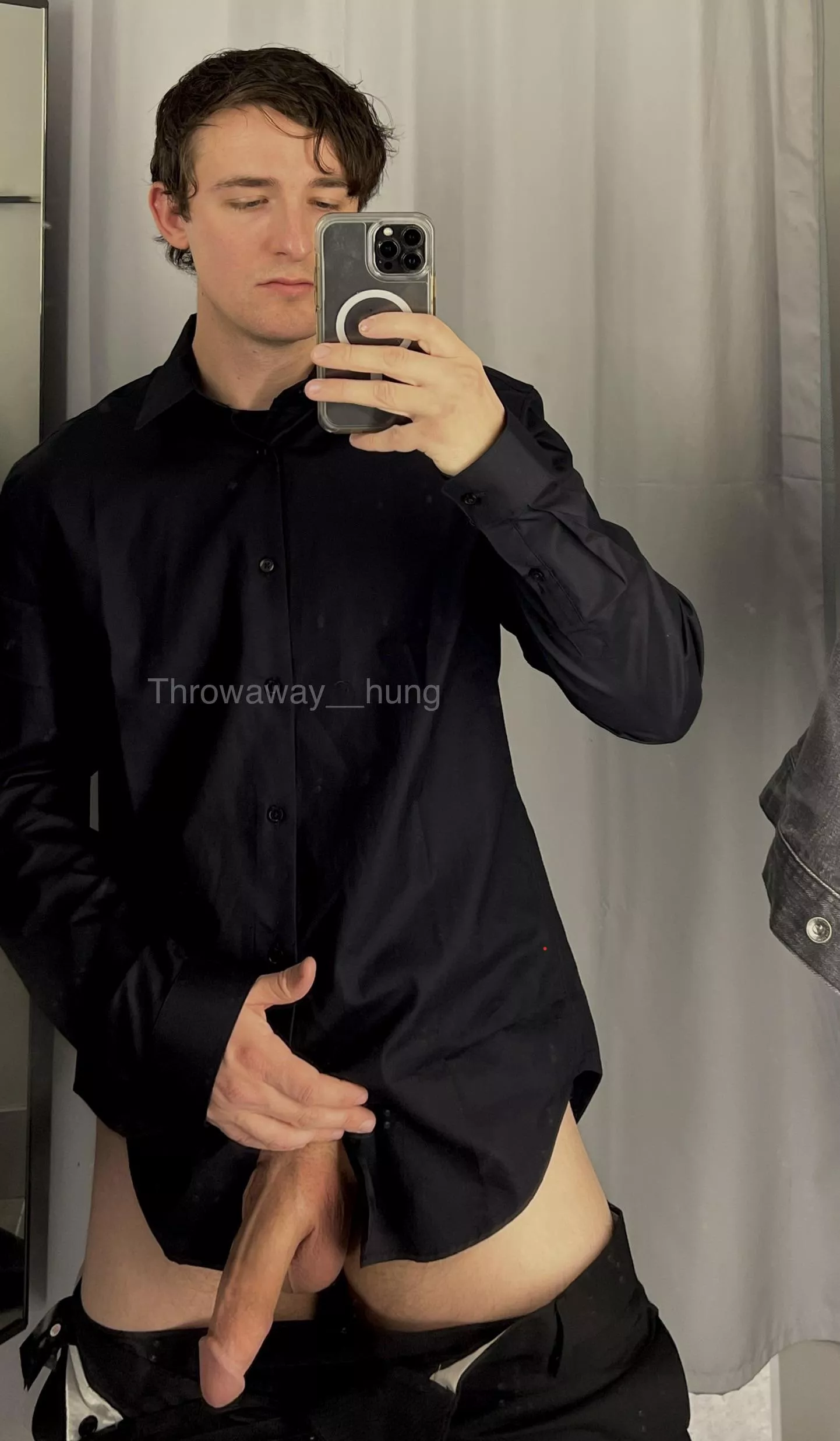 felt a little heavy in the fitting room 🖤