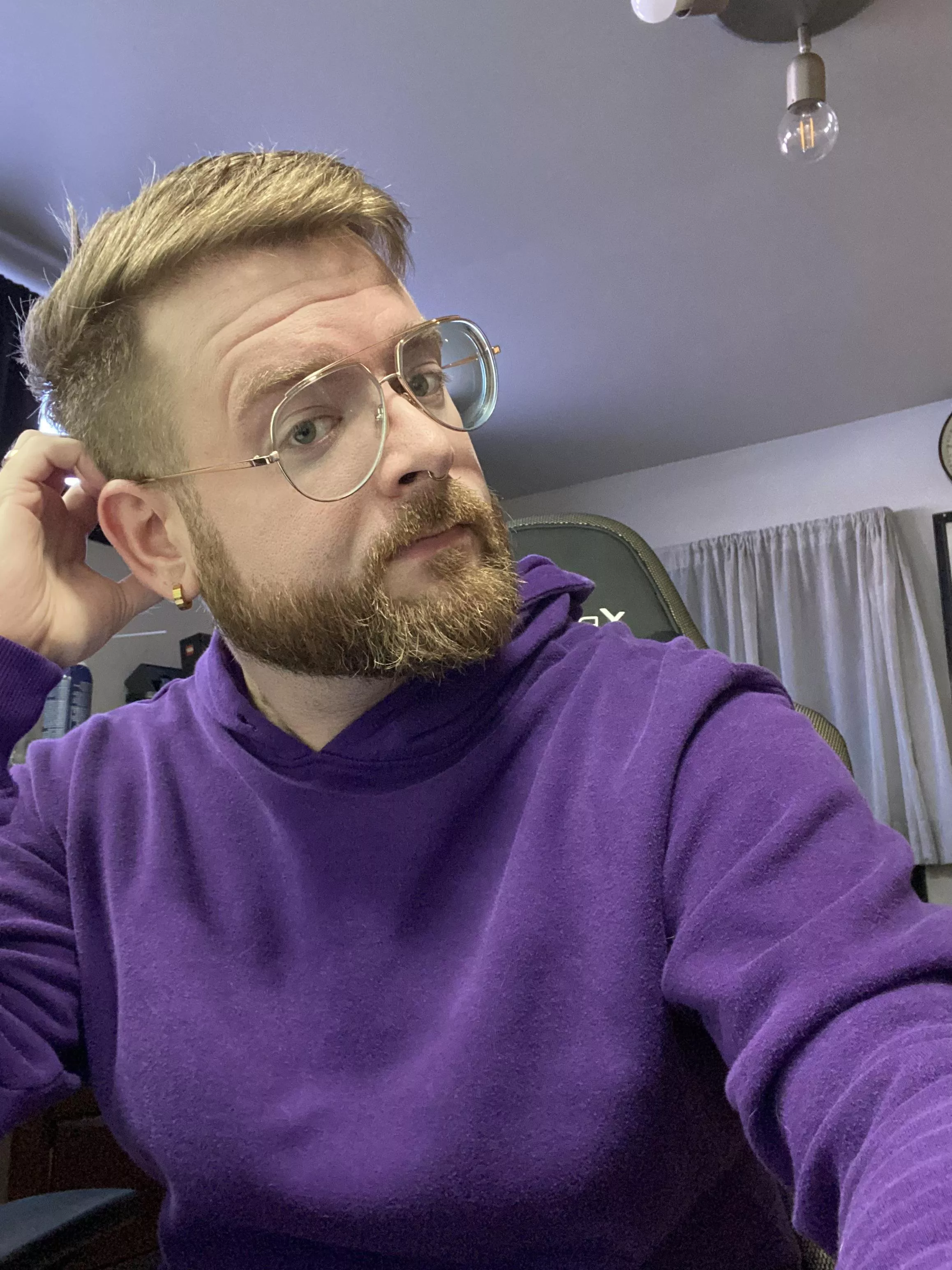 Happy Friday everyone! I usually don’t post without my hat on, but gave myself a haircut and a beard trim. 🥰