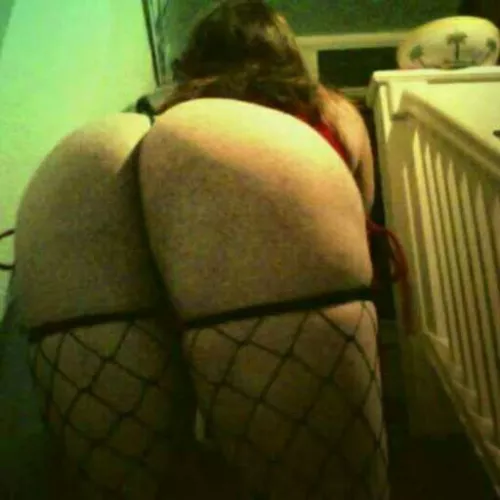 I have a hard time keep my skirt down