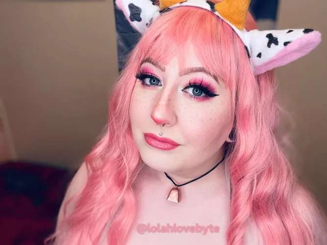 Just a cute little Hucow