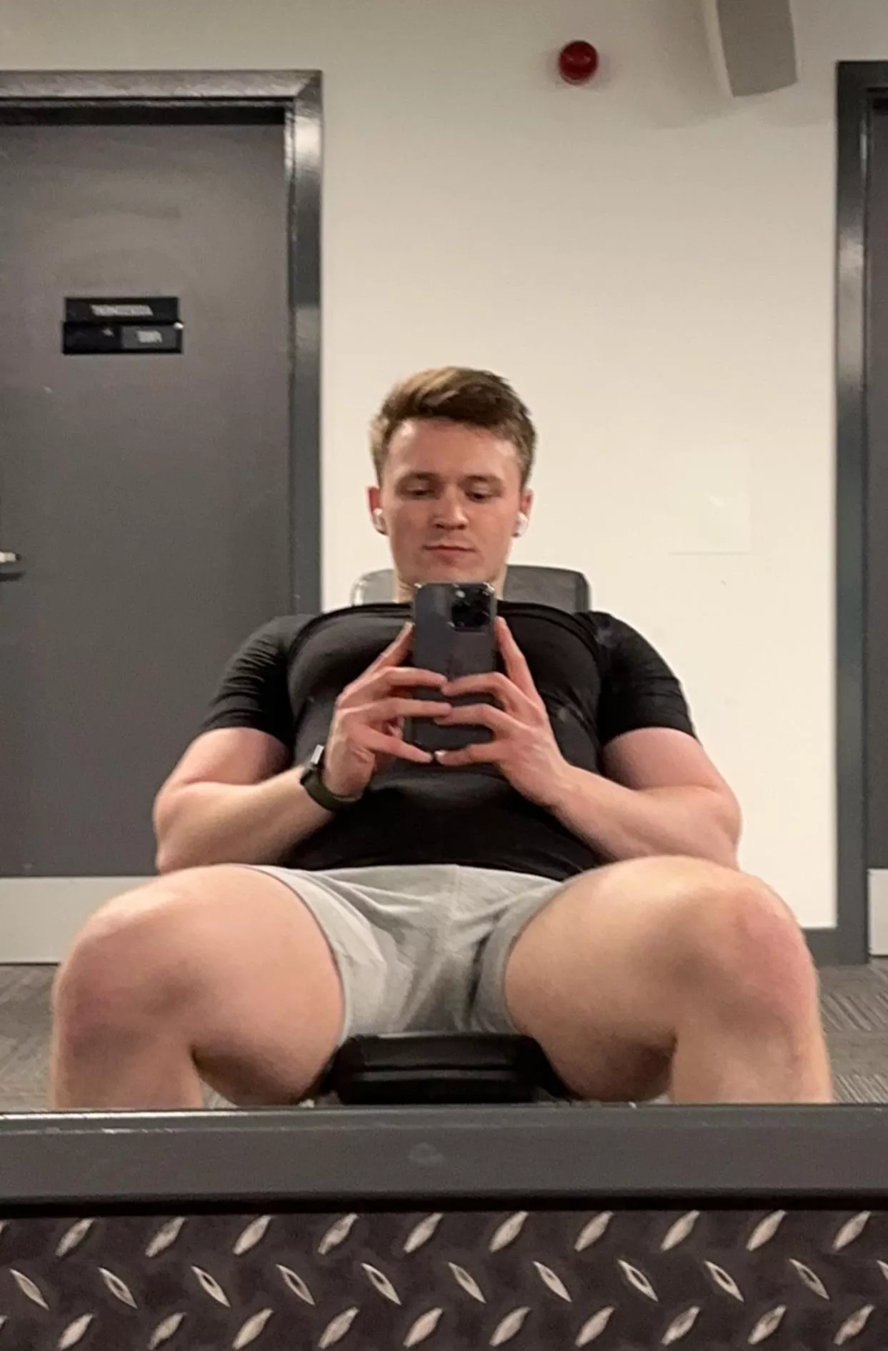 Let’s sit down and have a chat 🪑