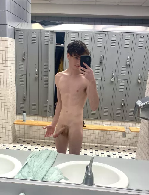 Love a good shower after my workout 😉