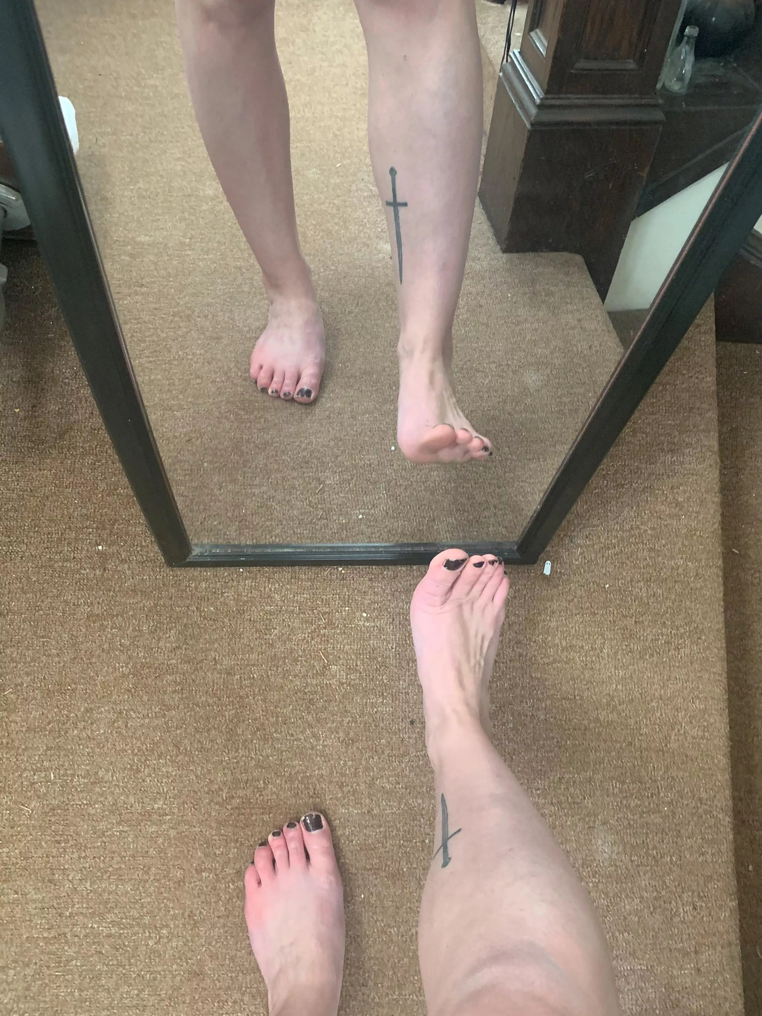Mirror toes