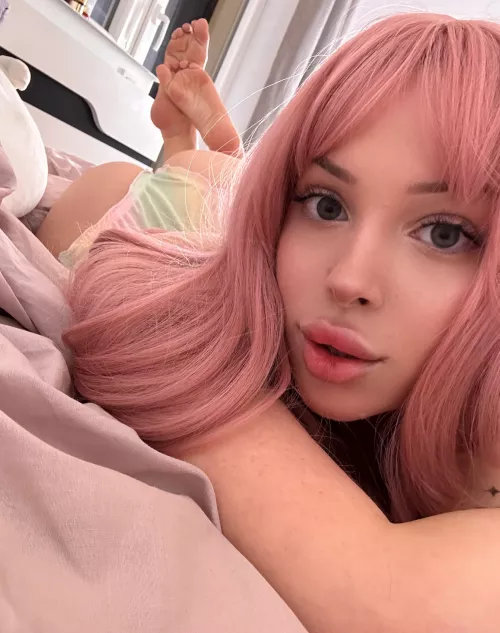 [OC] My feet need your tongue :3