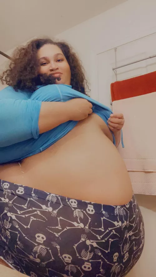 Thicker then a snicker haha 😏😘