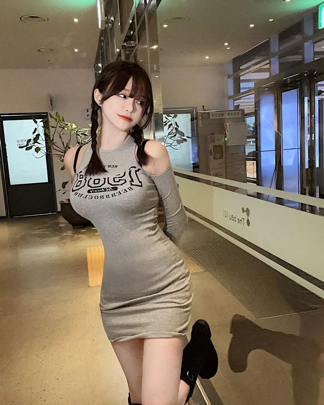 Tight dress and braids