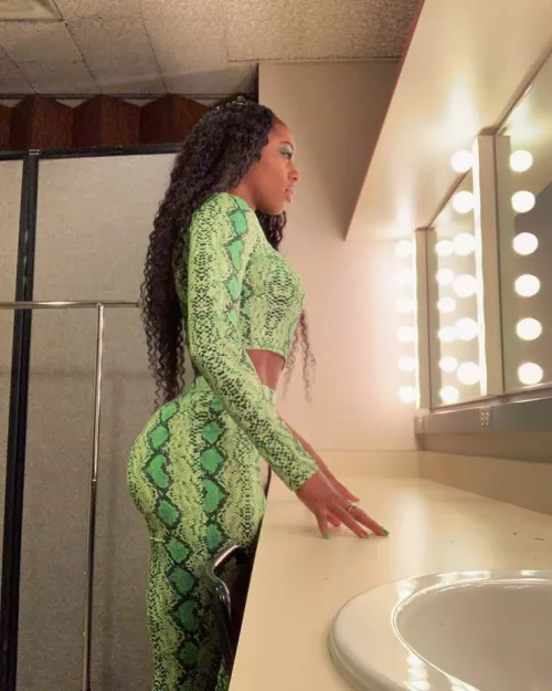 Trinity Fatu (Naomi)