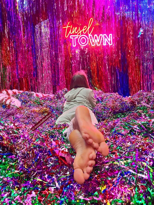 Worship me in public