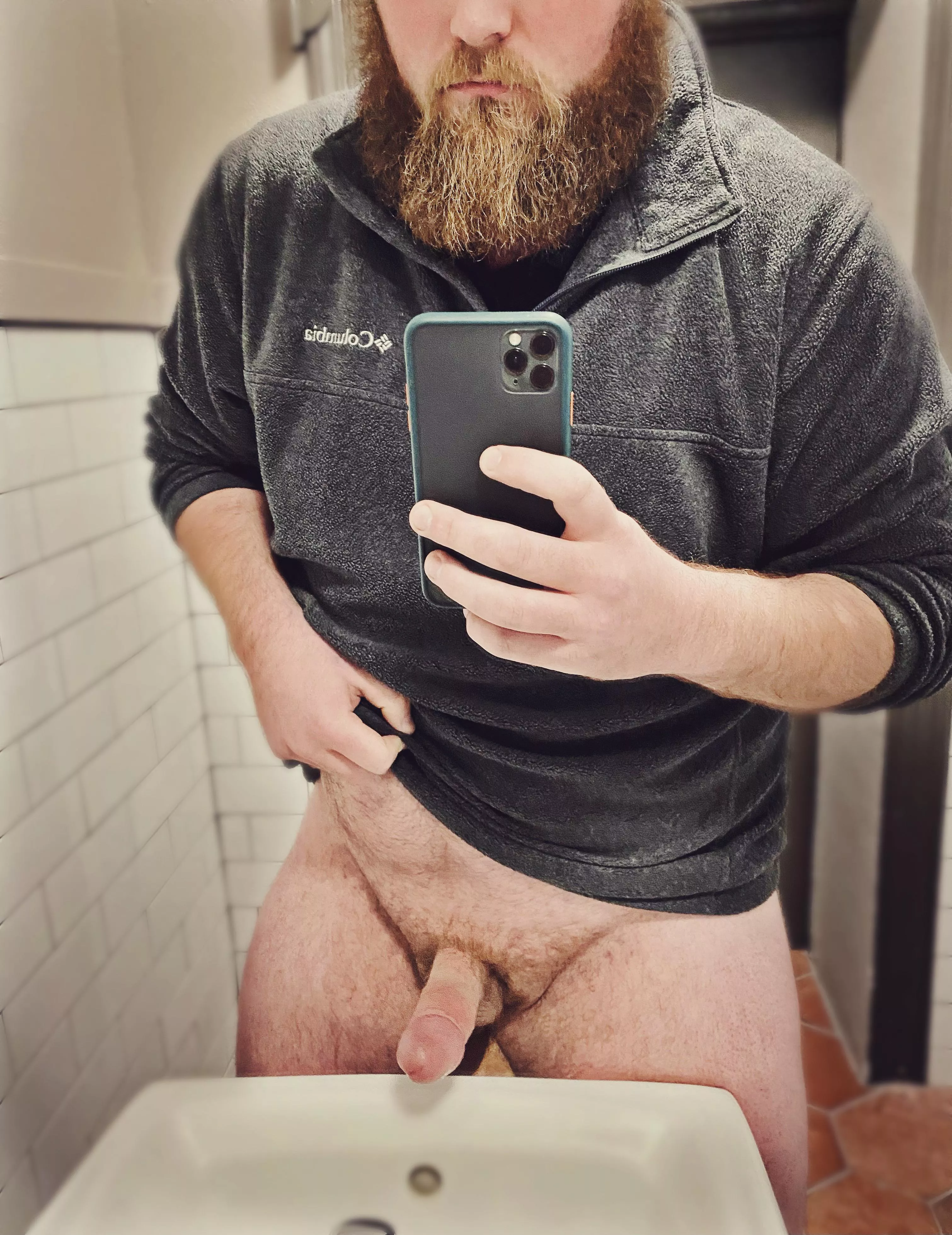 Would much rather be at home naked but stuck here at work. Let’s chat!