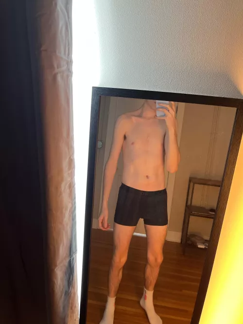 22 us, into hairy tops 18–25. dm for snap