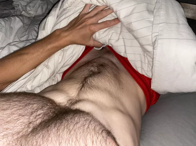23 Aus, looking for a Femboy or smooth phat ass twink to go live with. No dick! SC cooperait