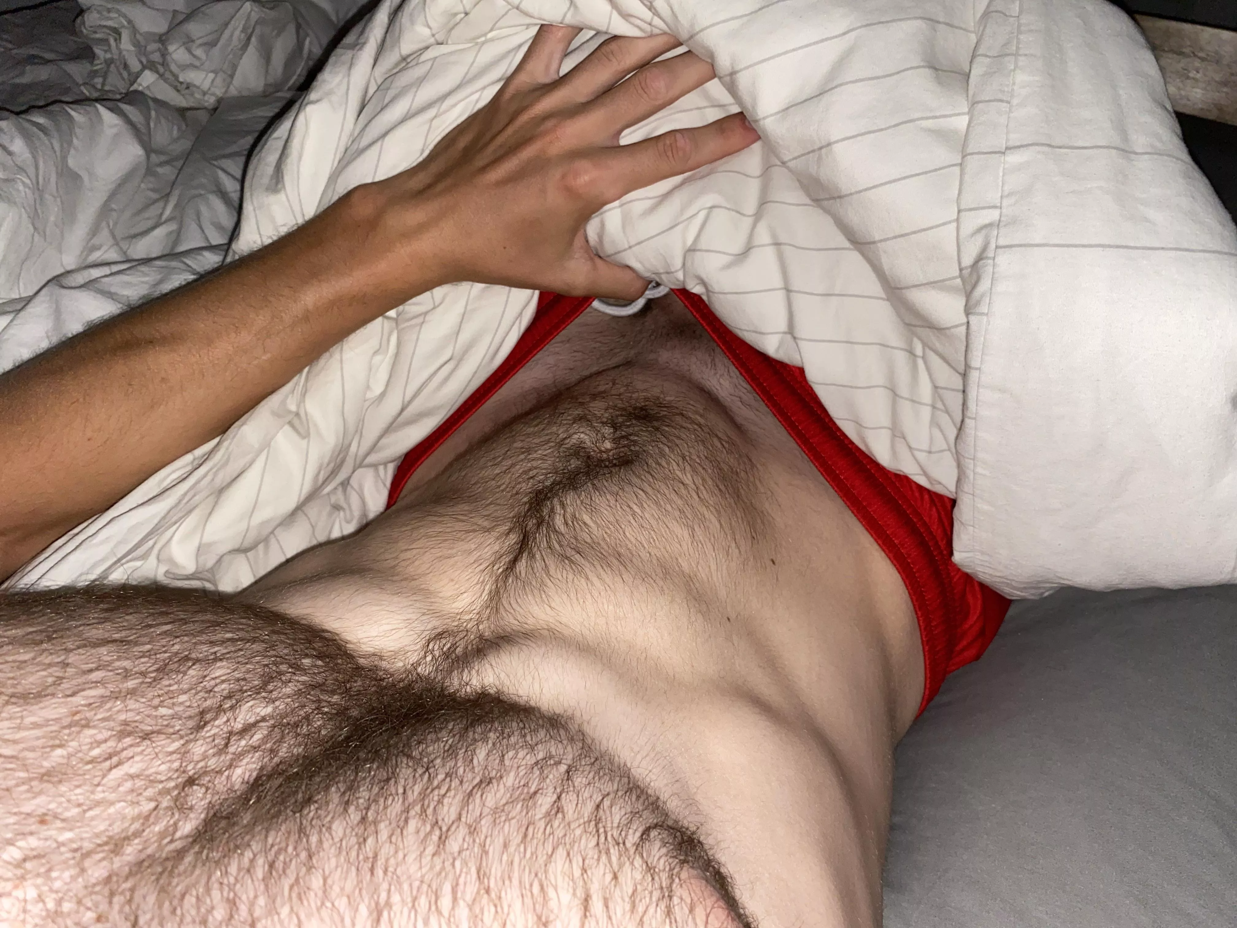 23 Aus, looking for a Femboy or smooth phat ass twink to go live with. No dick! SC cooperait