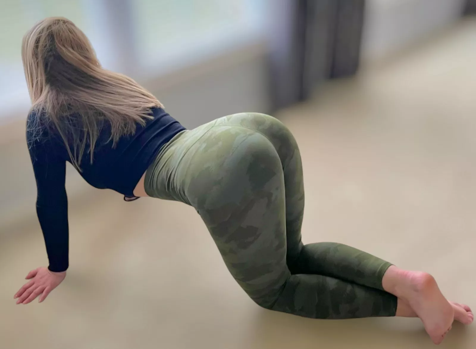 35 [F] am I blending in with my camo tights? :)