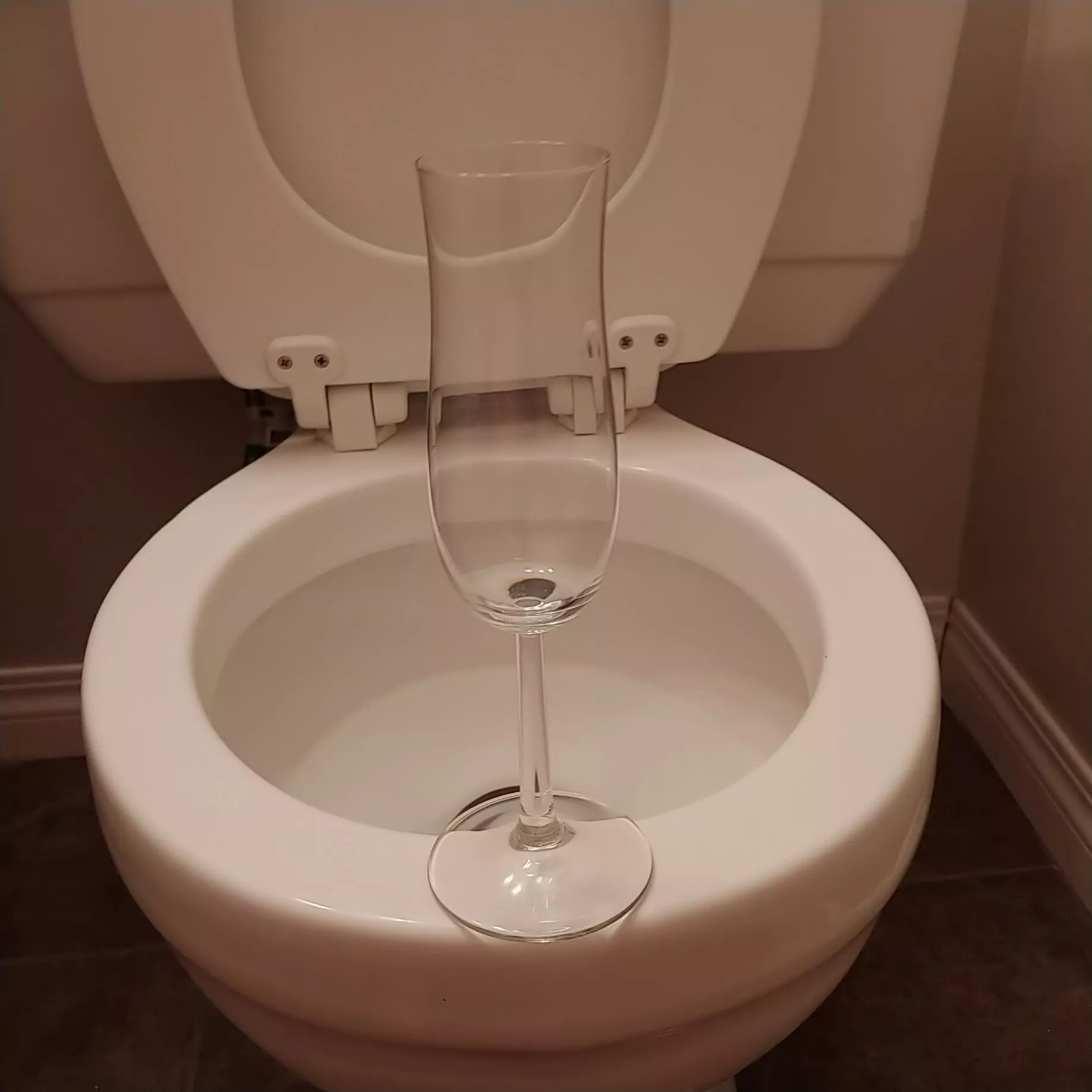 45m Join me for a drink? I'm ready to pour and enjoy. DM me