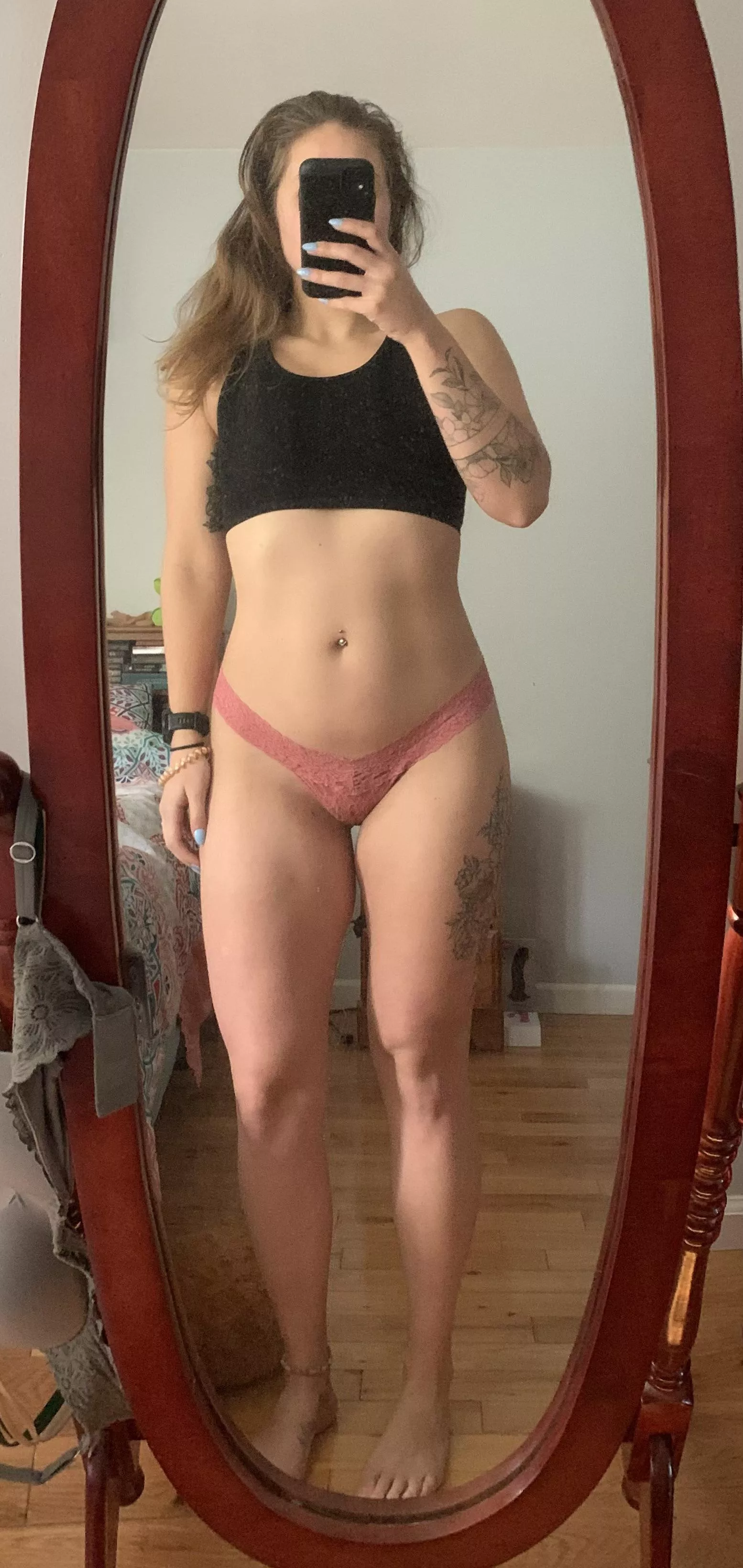 A sneak peek of my pj's this morning 🥰 (f)