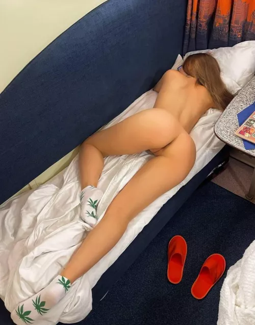 Don't lie, you like big butts ;)