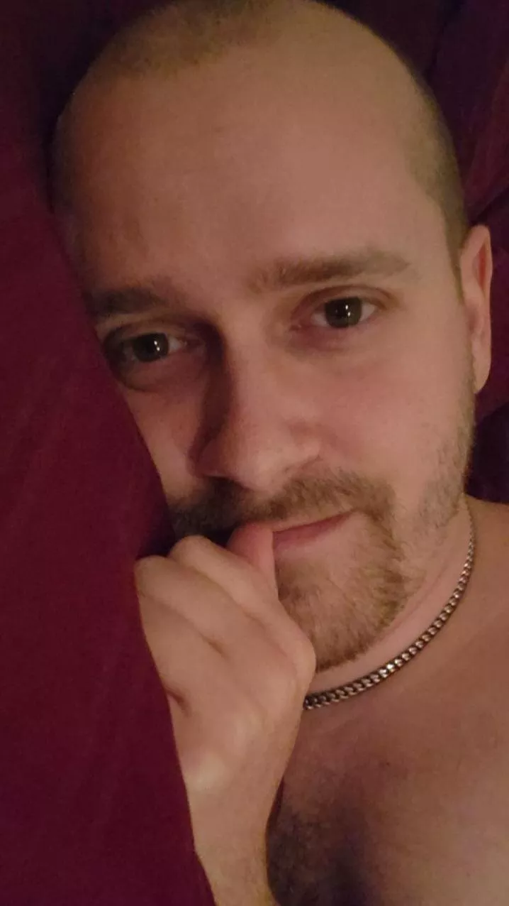 Feeling a bit lonely today, I need cuddles Feeling a bit lonely today, I need cuddles