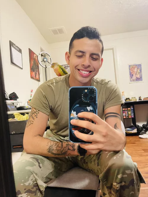 First post ! I wanted to introduce myself and my bird š¦