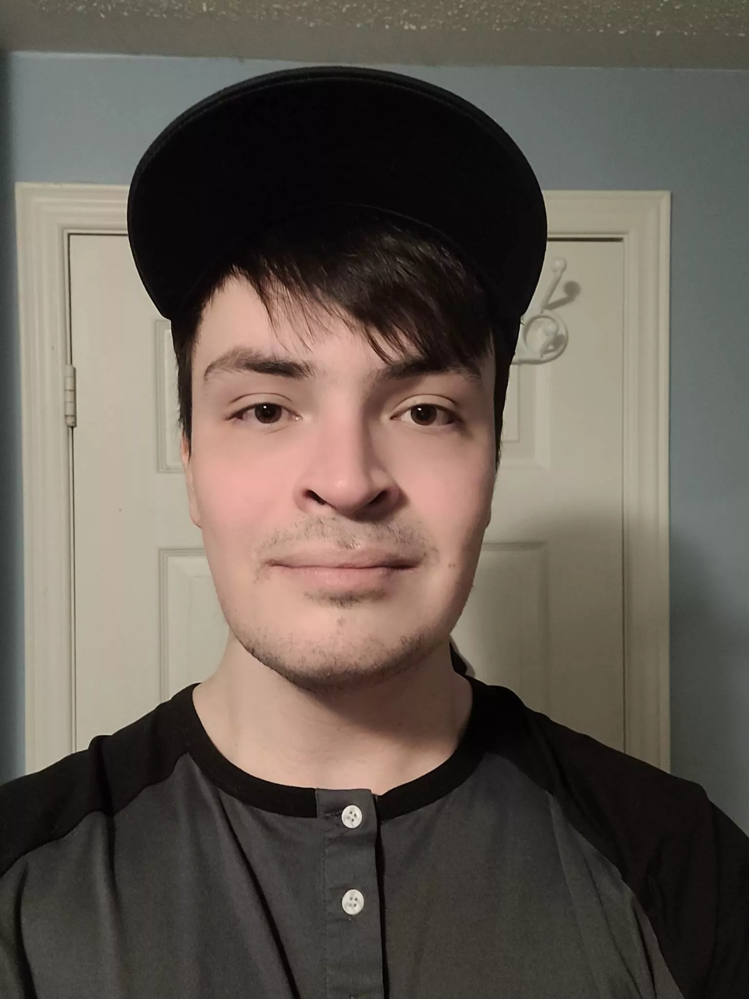 Happy Sunday! 24/M Looking to make friends!🙂😊 Happy Sunday! 24/M Looking to make friends!🙂😊