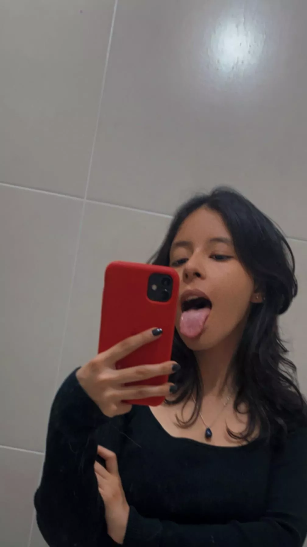 Hey there ;) need somewhere to cum?