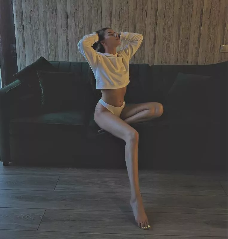 I want to throw my head back and cum hard. Can you help?