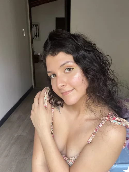 I'll pull your head in my pussy 🫦