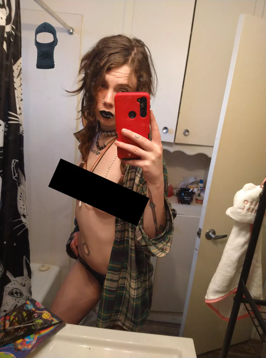 Look at Me: I'm the captain now. 😼