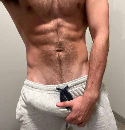 Msg me if u want to see me without the shorts on ;)