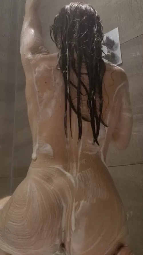Shower nudes are lovely