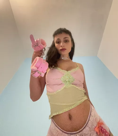 slaves beware! new goddess in town