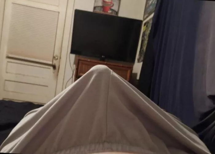 Stretching my sweatpants