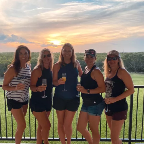 Sunset Milfs, dm open