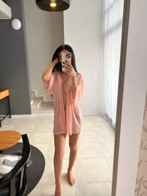 Your pretty brunette