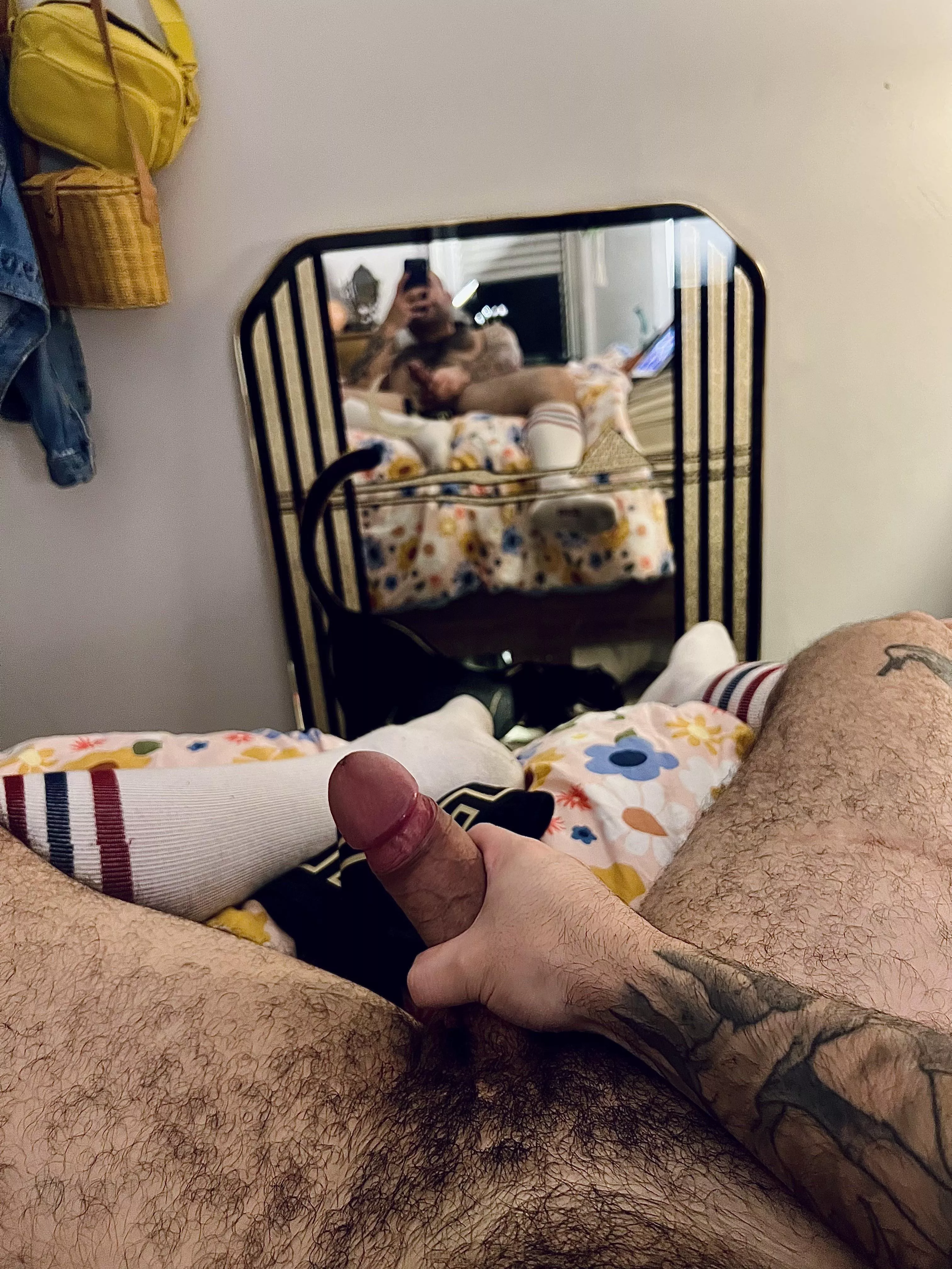 [28] Anyone want a bromance? DM me.